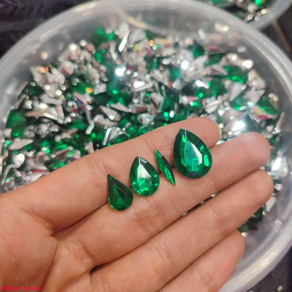 پک 400 عددی  سبز یلدایی نگین پلاستیک  درجه یک