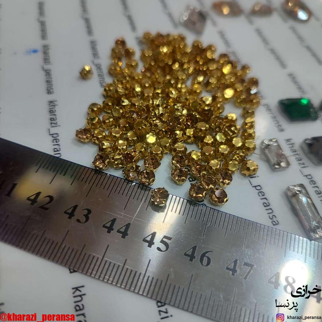 نگین پایه دار طلایی سایز ۲۰ بسته ۱۰۰ عددی