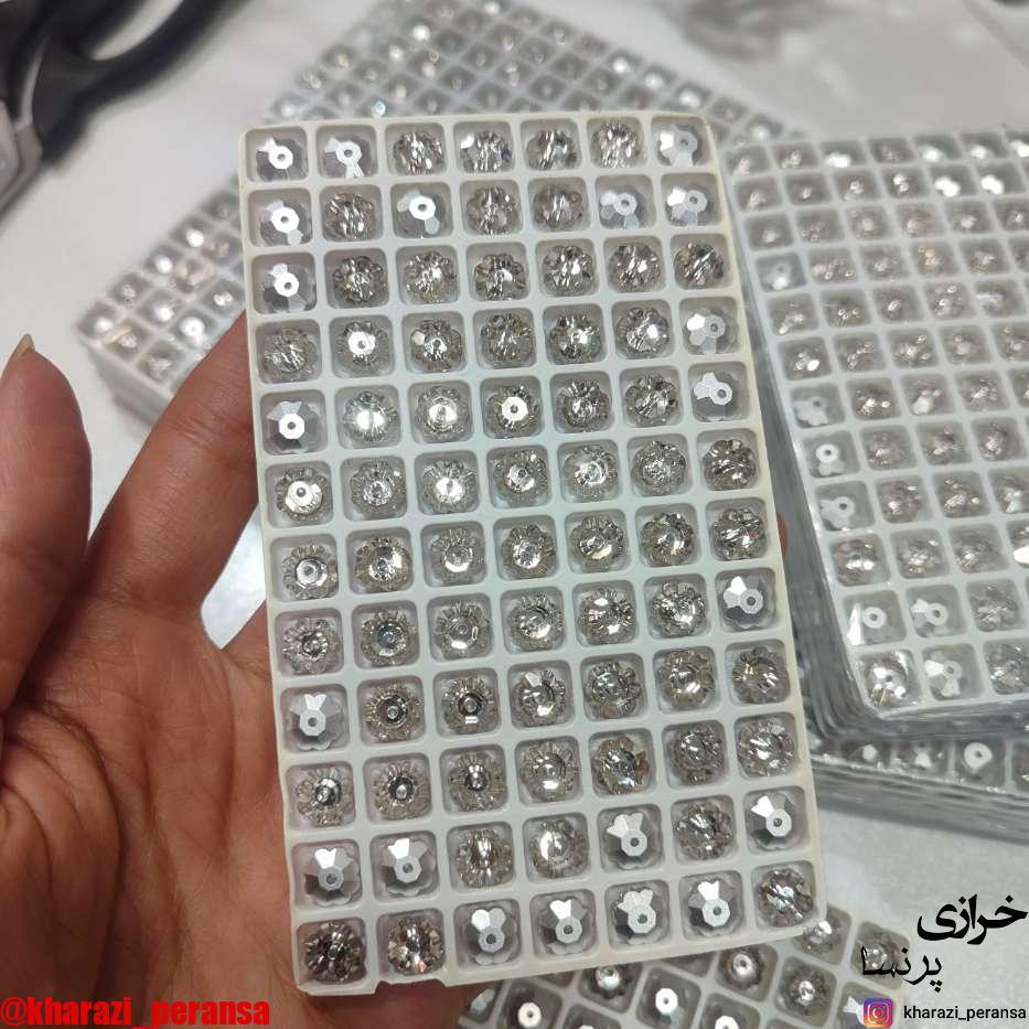 سنگ گل دوختنی وسط سوراخ  بسته 10 عددی