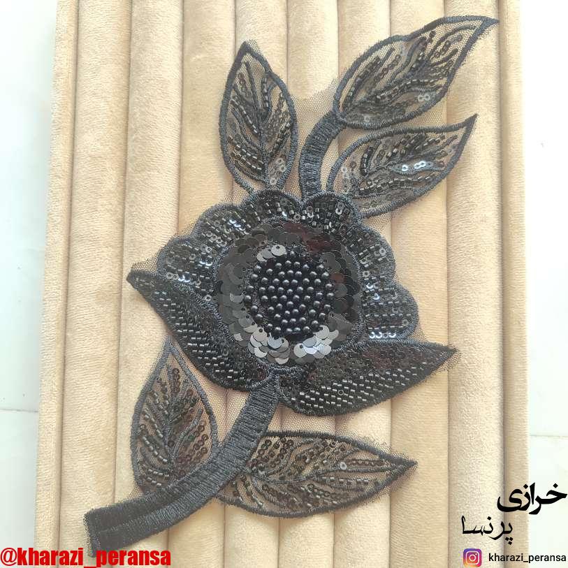 اپلیکه  گل ساقه دار