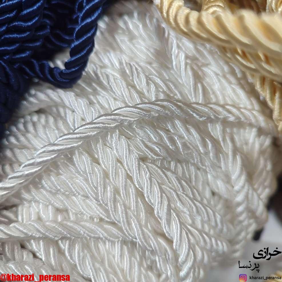 قیطون پیچ سفید