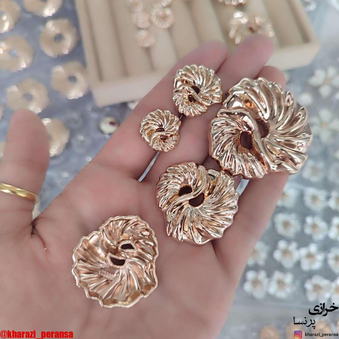 دکمه پینترستی استیل و رنگ ثابت  پیچ طلایی