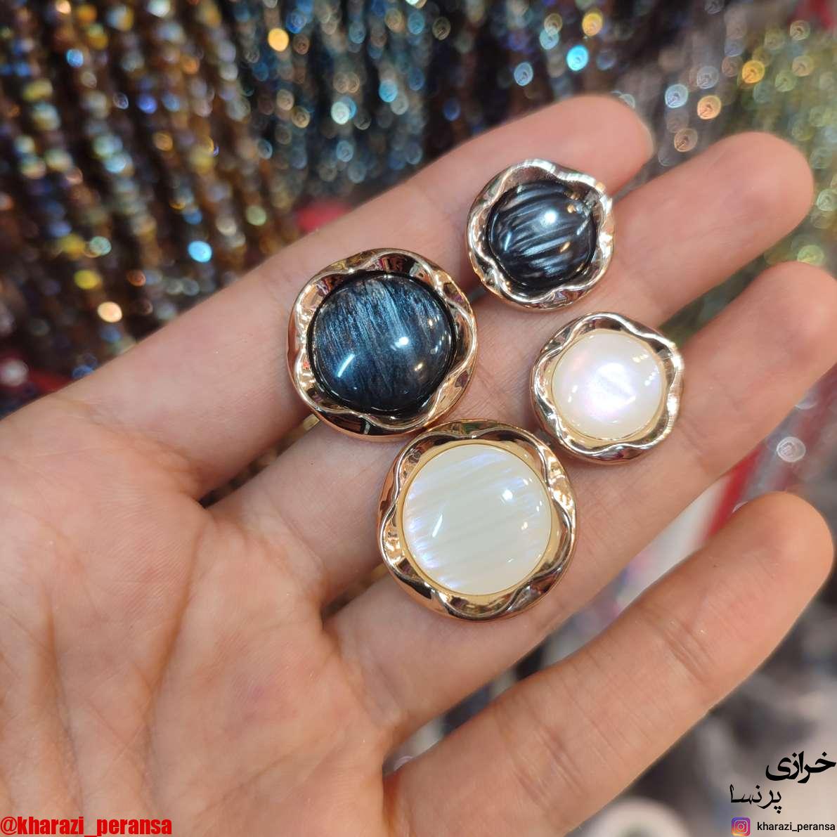 دکمه کدs