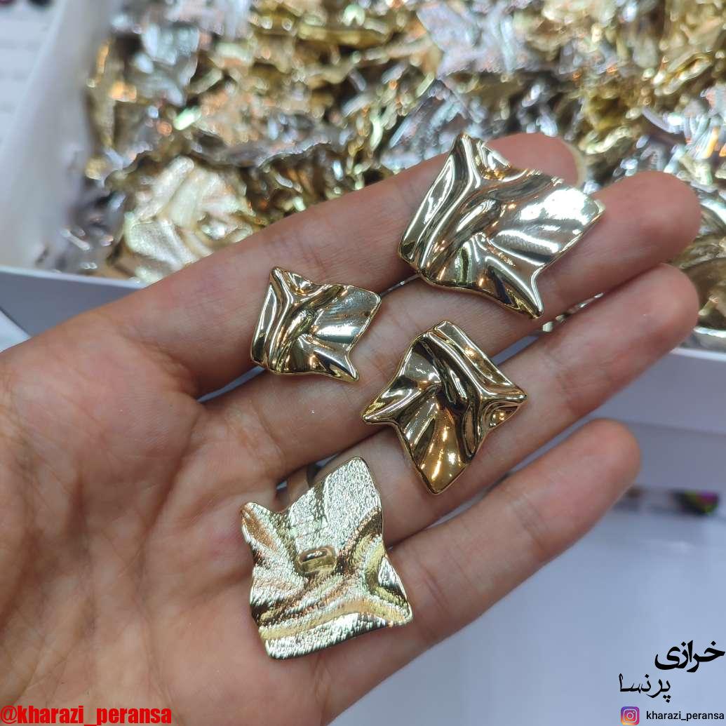 دکمه مربع دفرمه طلایی و رنگ ثابت پینترستی (کپی)