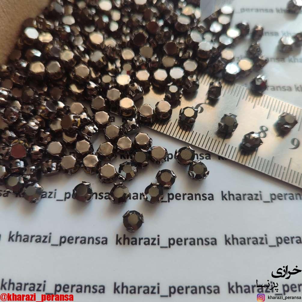نگین پایه دی رنگ دودی سایز30