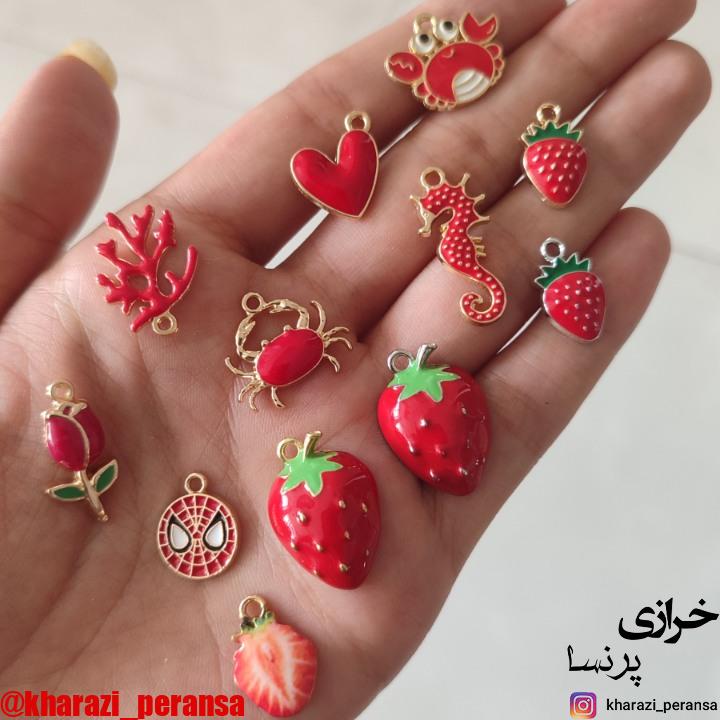 پک اقتصادی 12 عدد خرجکار قرمز(توت فرنگی های بزرگ رنگ ثابت)